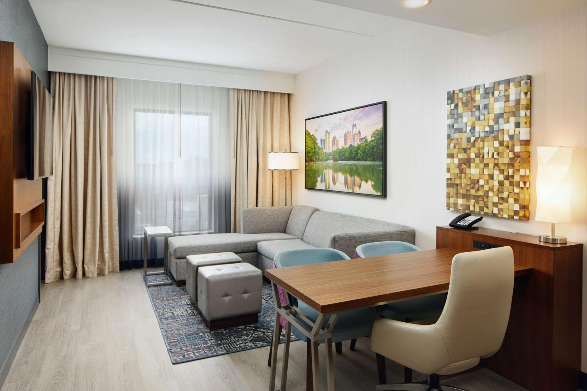 Embassy Suites By Hilton Atlanta Airport North Hapeville 외부 사진