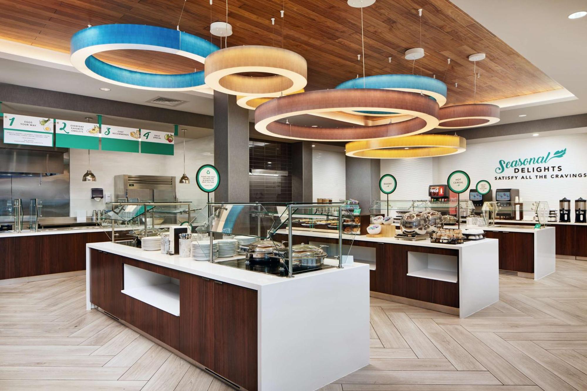Embassy Suites By Hilton Atlanta Airport North Hapeville 외부 사진